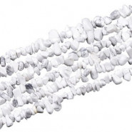 Chips stone beads ± 5x8mm Howlite - Marble white